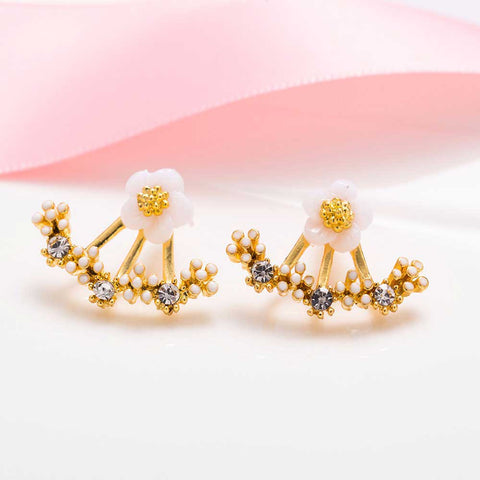 2016 Korean Fashion Imitation Pearl Earrings Small Daisy Flowers Hanging After Senior Female Jewelry Wholesale