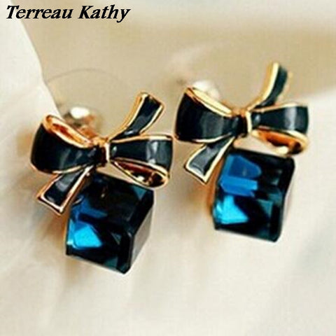 Terreau Kathy Fashion 2016 Chic Shimmer Plated Gold Bow Cubic Crystal Earrings Rhinestone Stud Earrings For Women