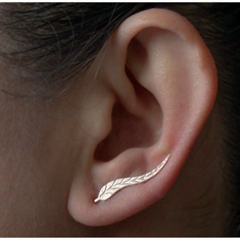 2017 Vintage Jewelry Exquisite Gold Plated Leaf Earrings Modern Beautiful Feather Stud Earrings for Women